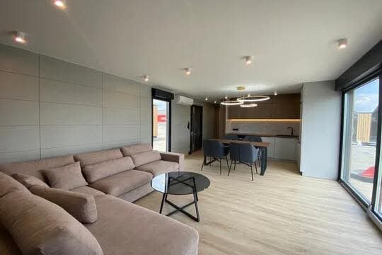 Modelo ContainaLodge 72: Casa contenedor familiar - Imagen 2