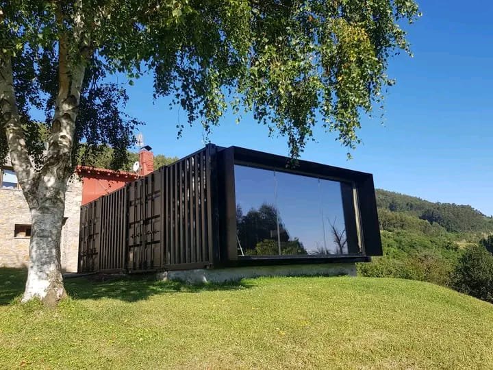 Casa contenedor – Modelo familiar con entrepiso (3 habitaciones)